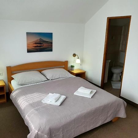 Guesthouse Kovacevic Korenica Eksteriør billede