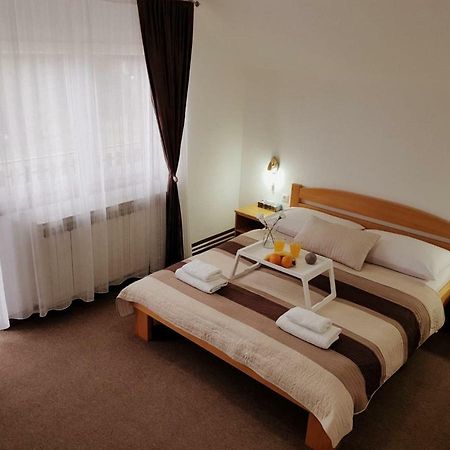 Guesthouse Kovacevic Korenica Eksteriør billede
