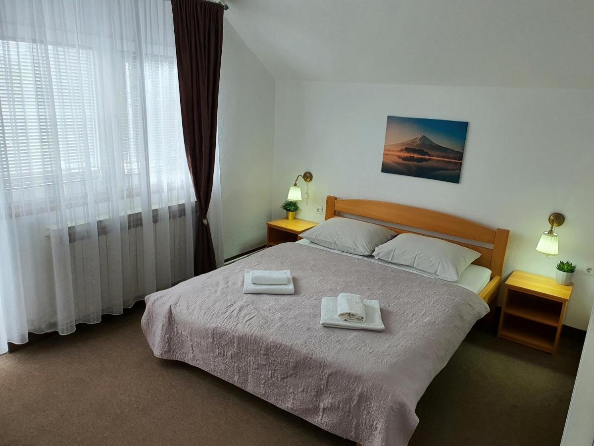 Guesthouse Kovacevic Korenica Eksteriør billede