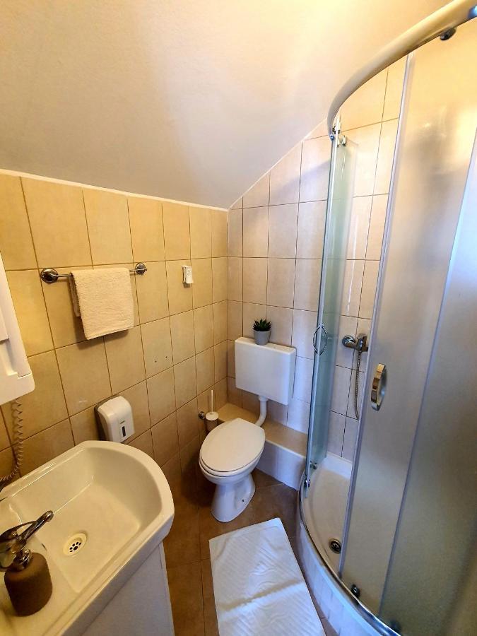 Guesthouse Kovacevic Korenica Eksteriør billede