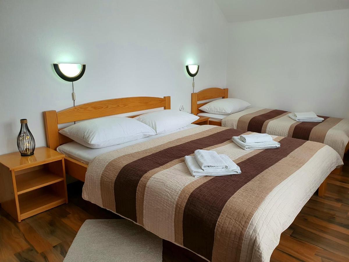 Guesthouse Kovacevic Korenica Eksteriør billede