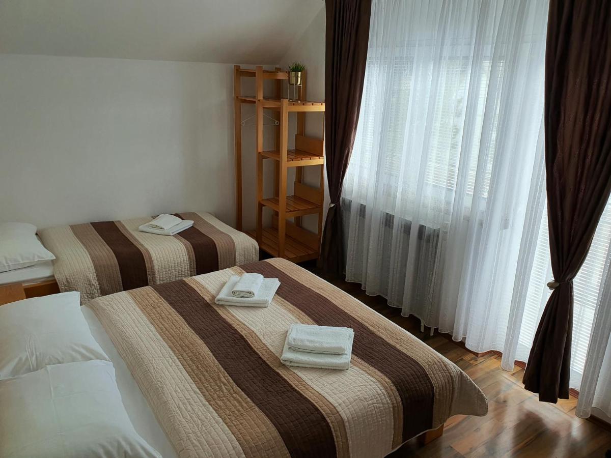 Guesthouse Kovacevic Korenica Eksteriør billede