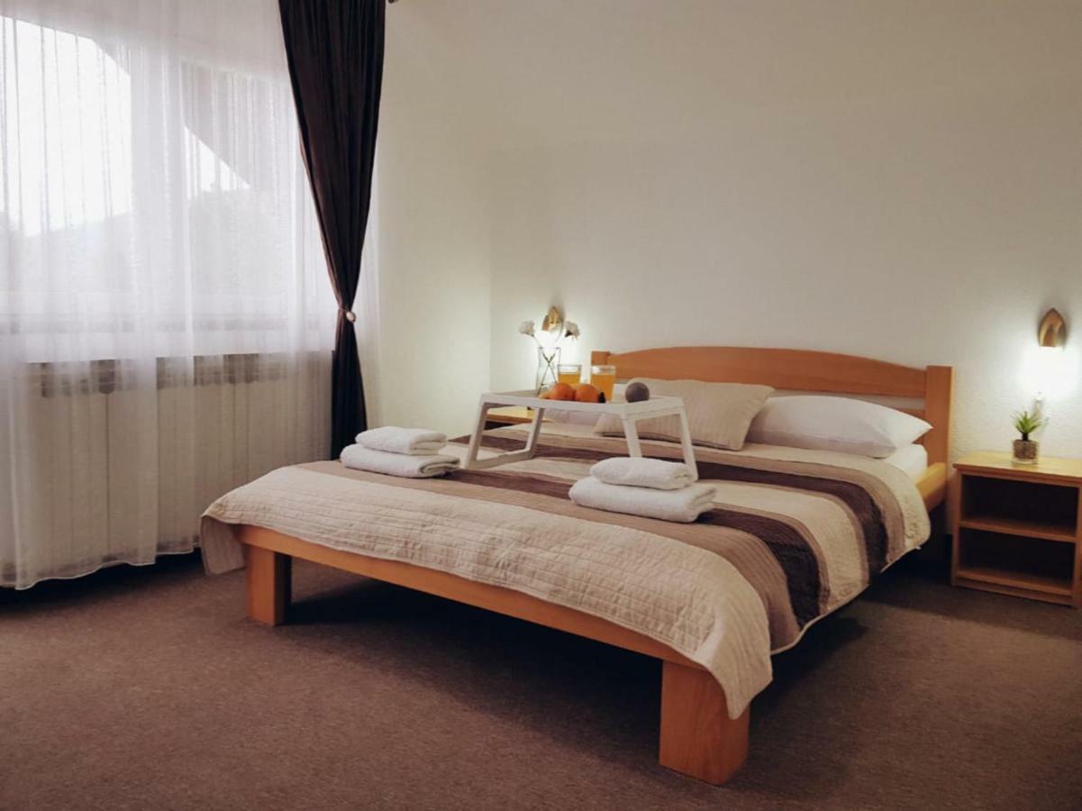 Guesthouse Kovacevic Korenica Eksteriør billede