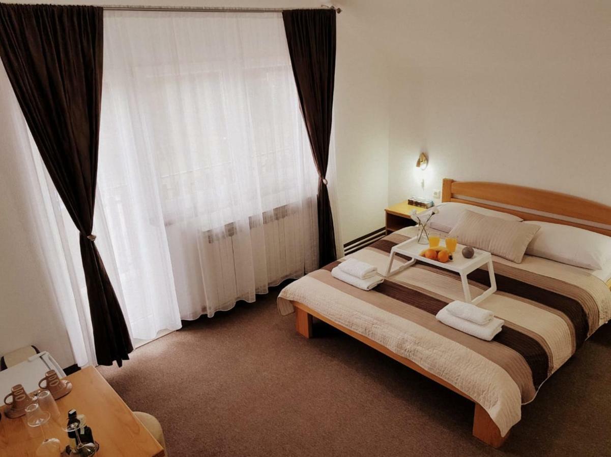 Guesthouse Kovacevic Korenica Eksteriør billede